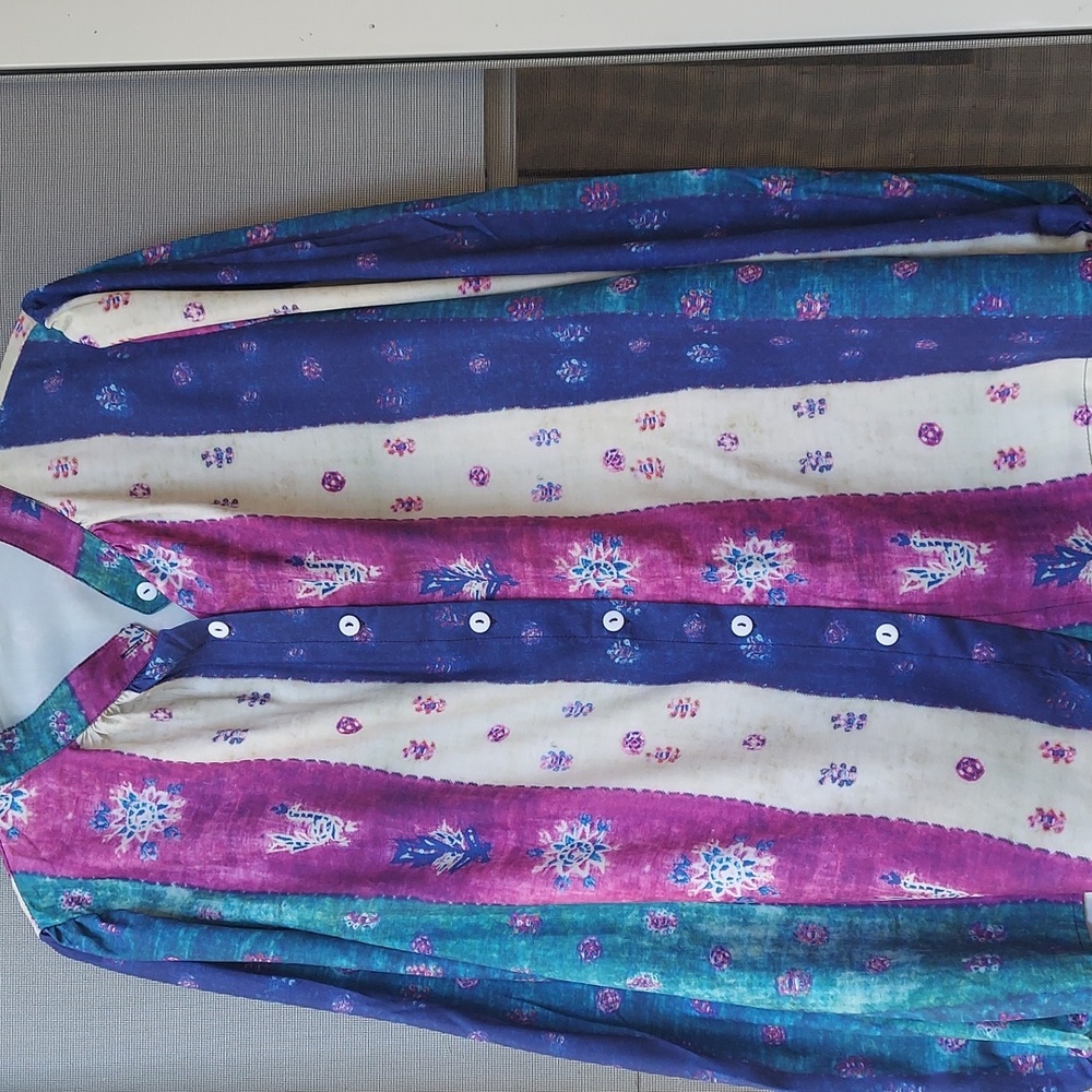 Mandarin Collar, Button Down L/S Puff Silky Sleeve Blouse Sz XL
(Bin 1) - Picture 7 of 12
